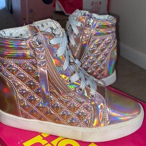 SIZE 4 justice shoes